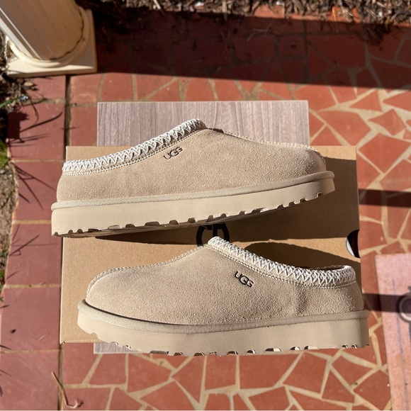 UGG Women’s Tasman Slipper Mustard Seed NWT - Picture 3 of 11